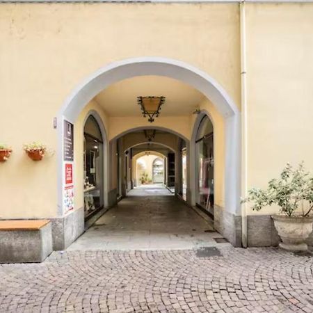 Lungo Lago Arona - Self Check-In E Wi-Fi In Centro Eksteriør bilde